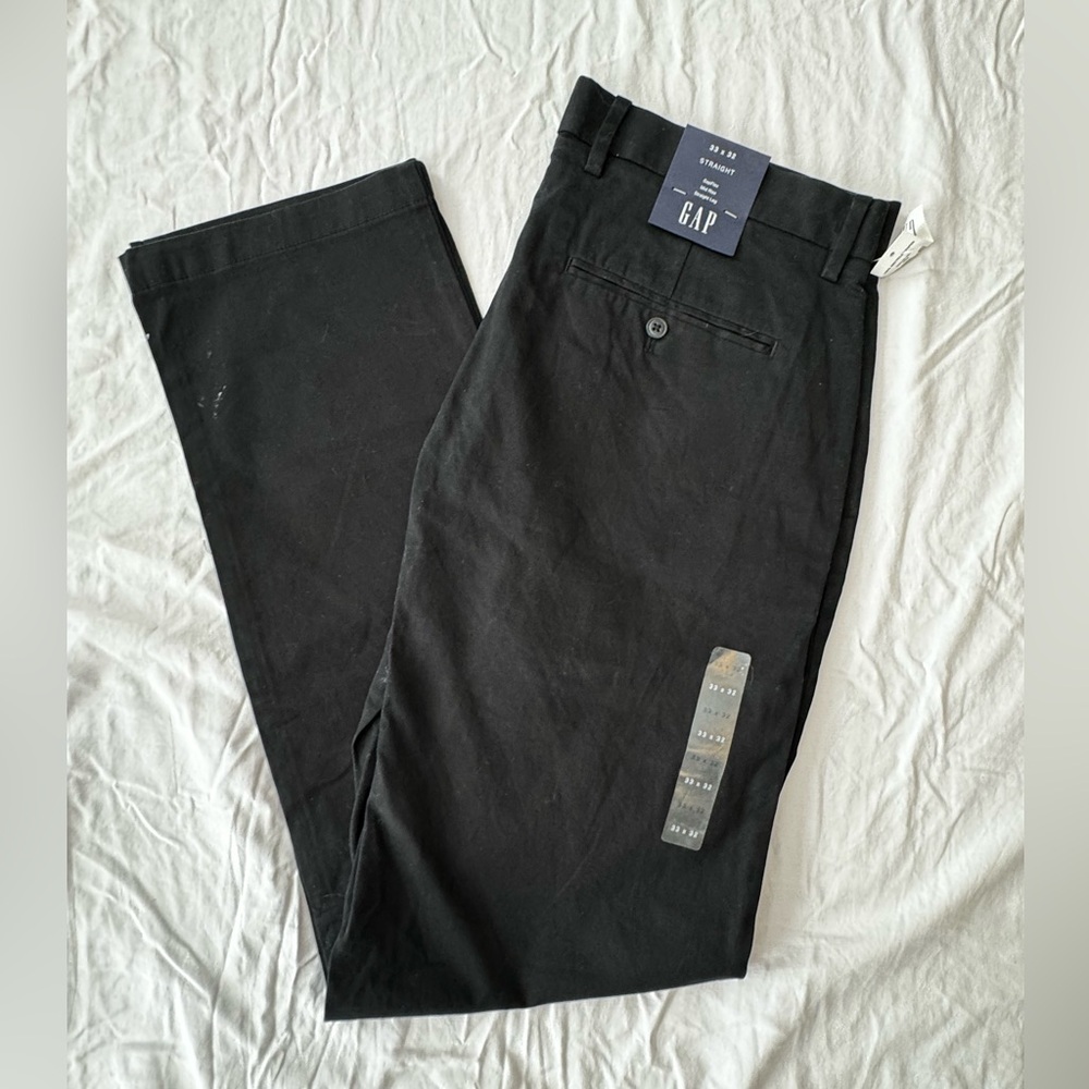 GAP Men's Classic Black Chinos
